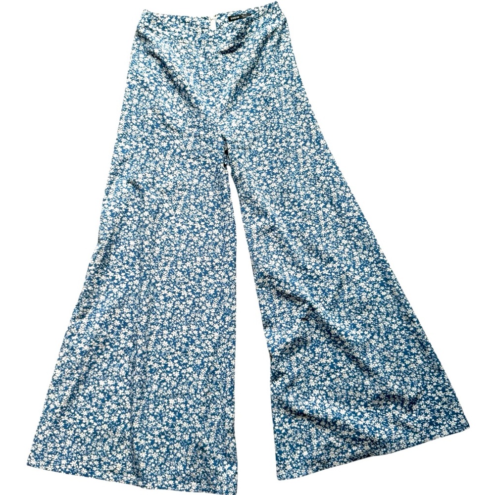 SHEIN Floral Wide-Leg Pants in Blue and White